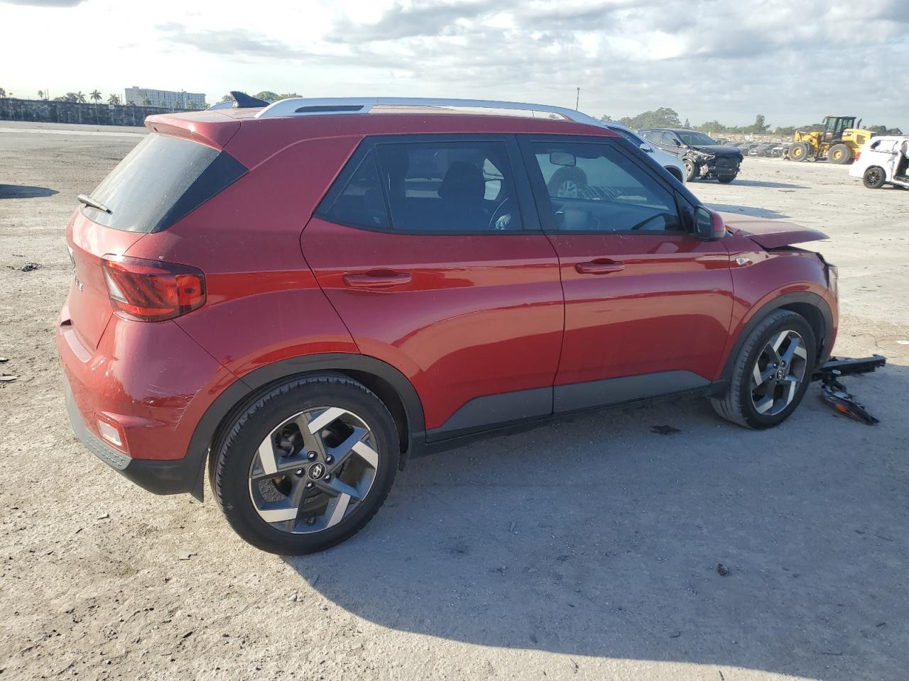 2021 HYUNDAI VENUE SEL - Фото 3