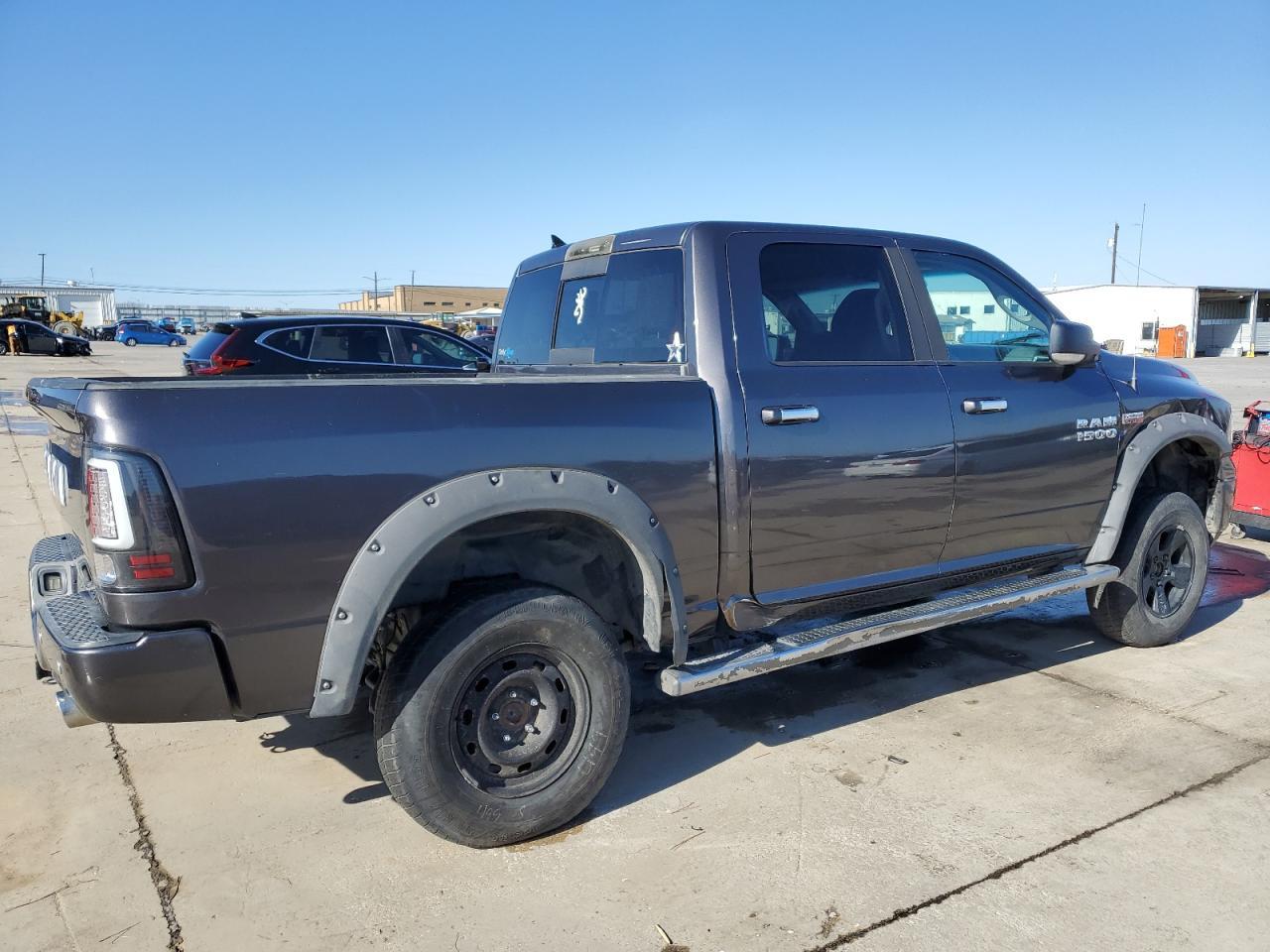 2015 RAM 1500 SLT - Image 3