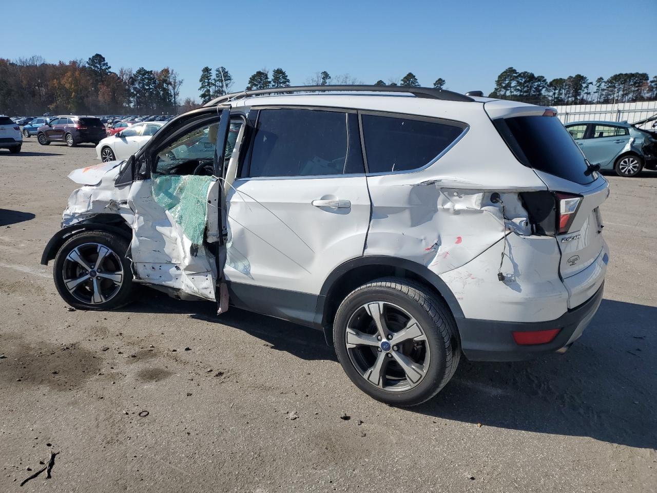 2017 FORD ESCAPE SE - Фото 2