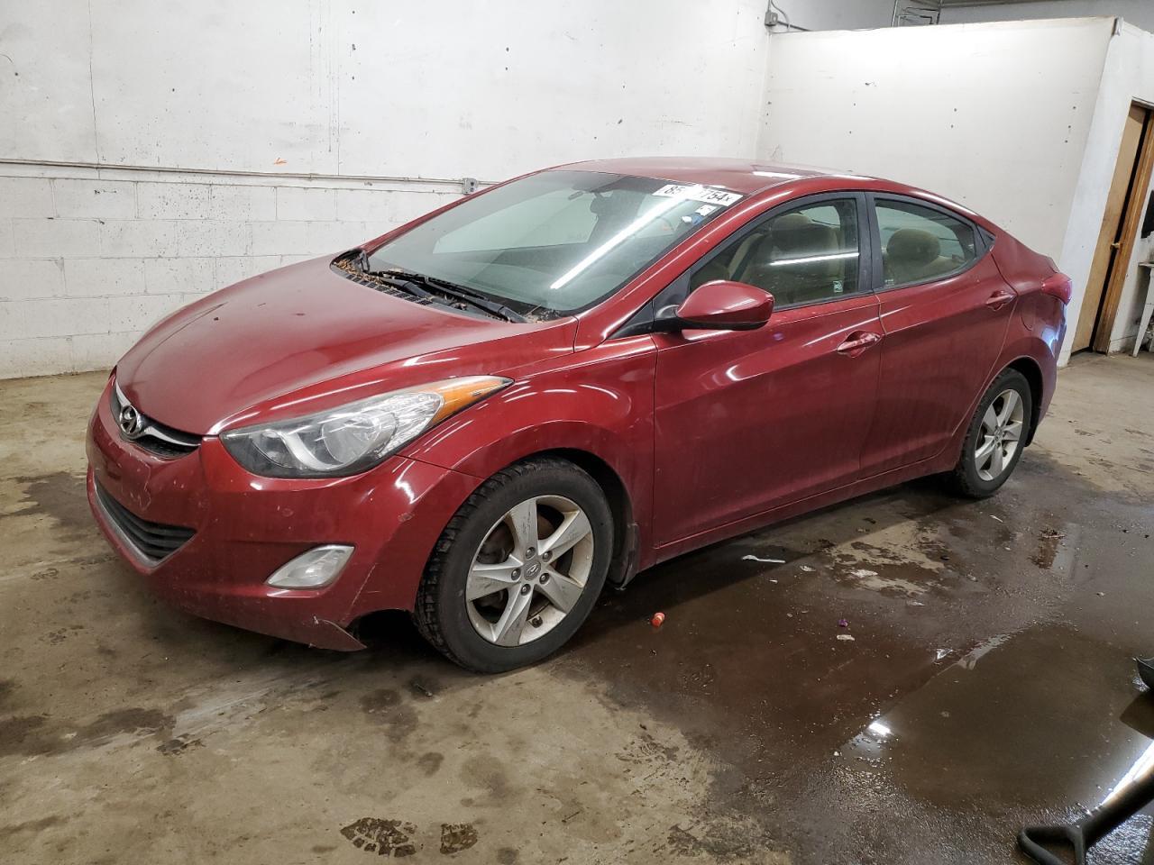 2013 HYUNDAI ELANTRA GL