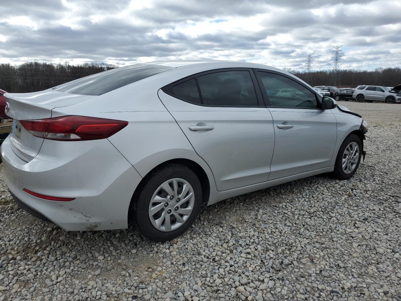 2018 HYUNDAI ELANTRA SE - Фото 3