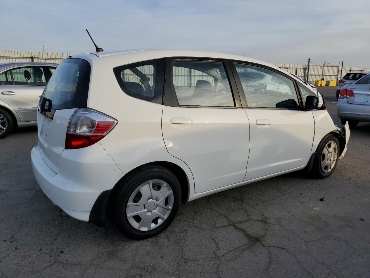 2013 HONDA FIT - Image 3