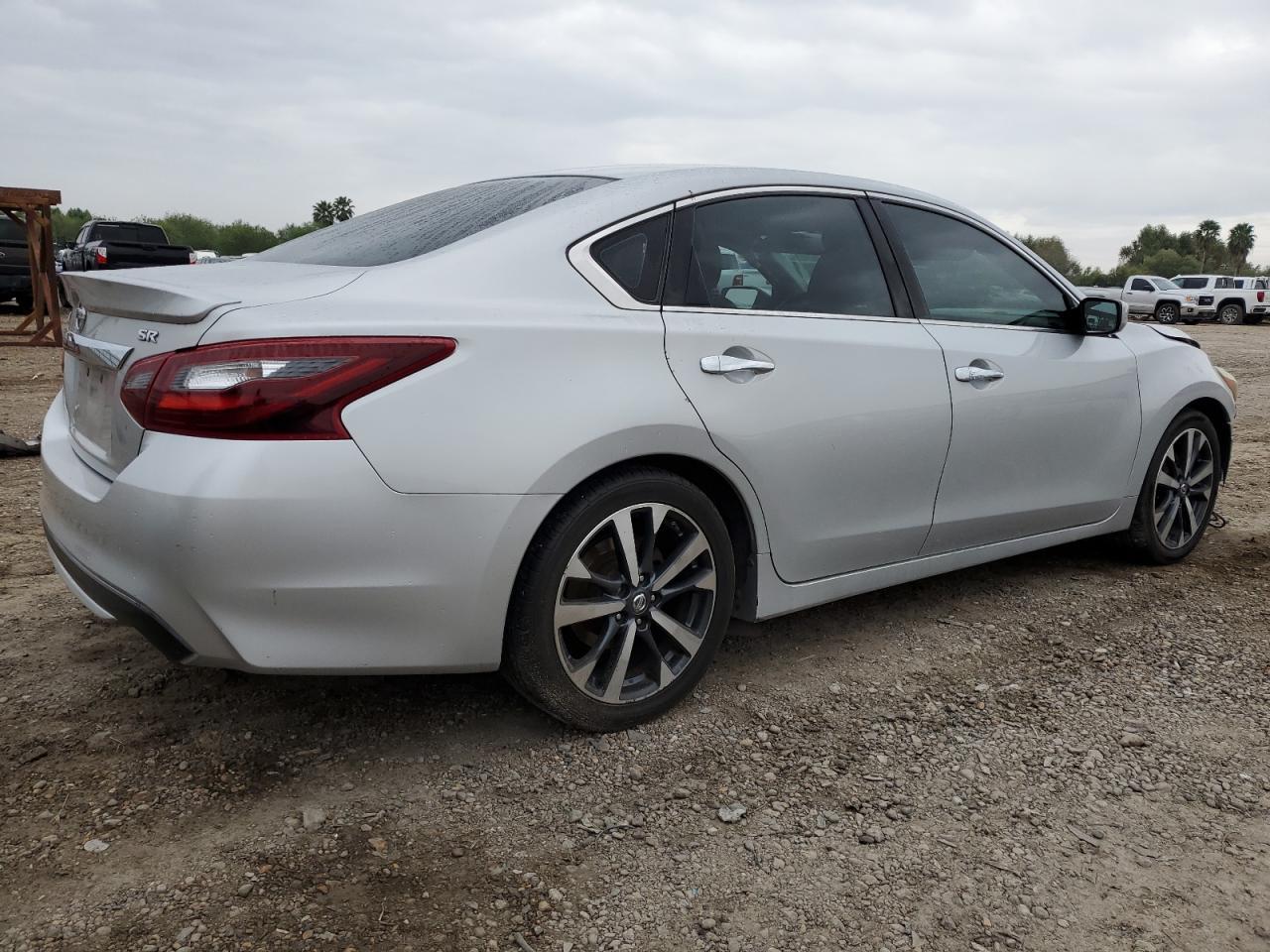 2017 NISSAN ALTIMA 2.5 - Фото 3