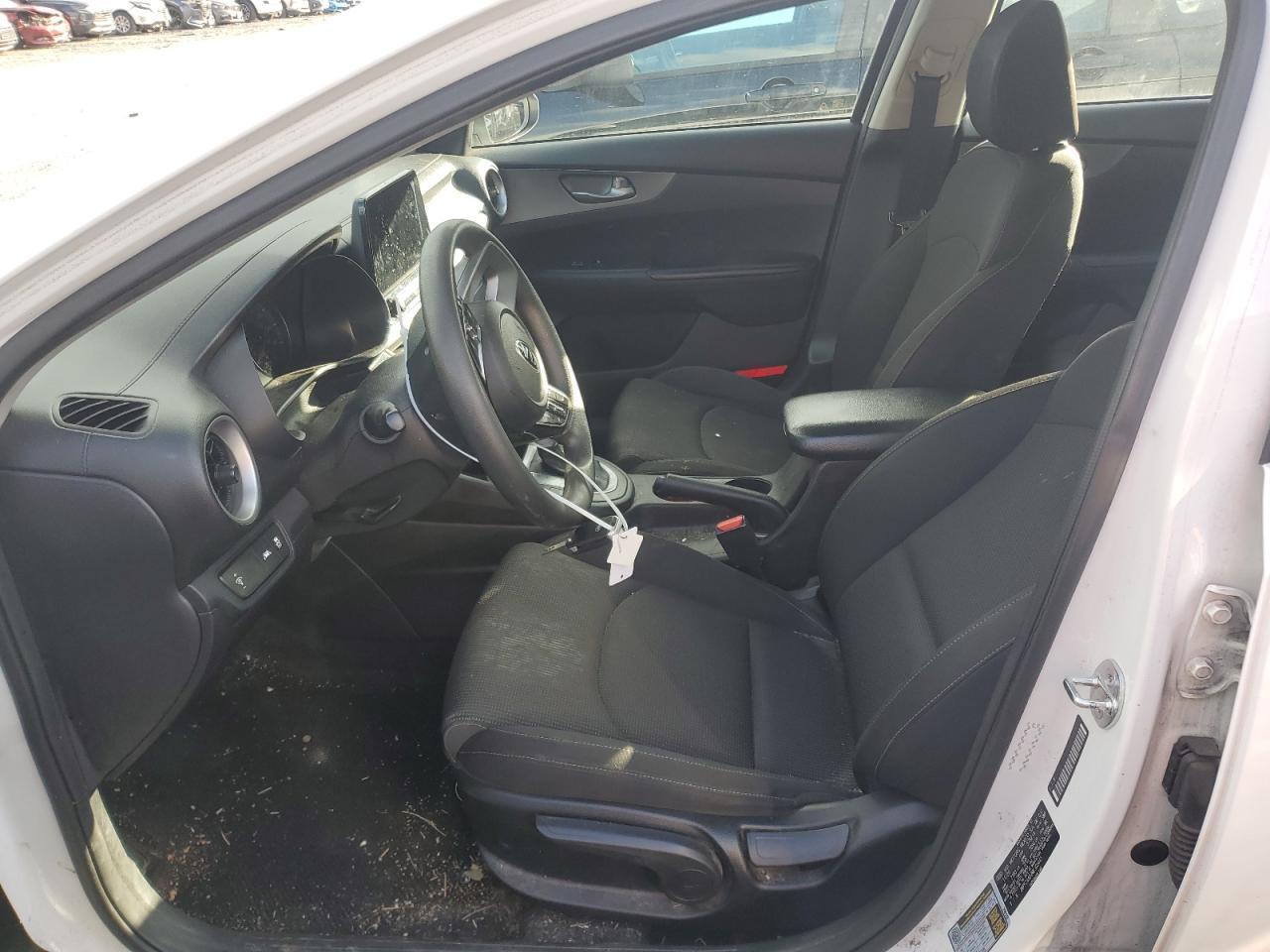 2021 KIA FORTE FE - Image 7