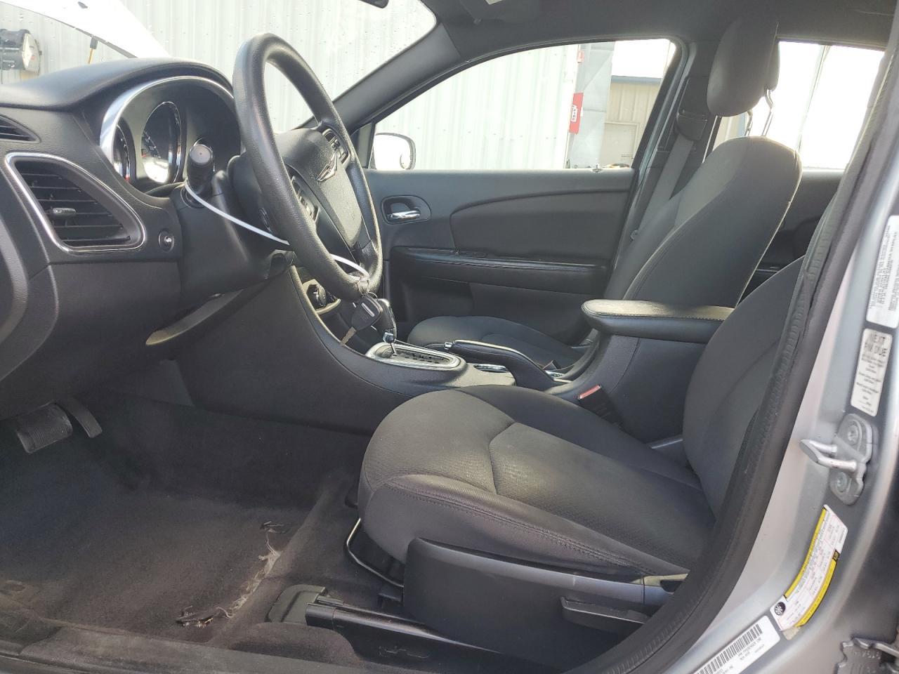 2013 CHRYSLER 200 LX - Image 7