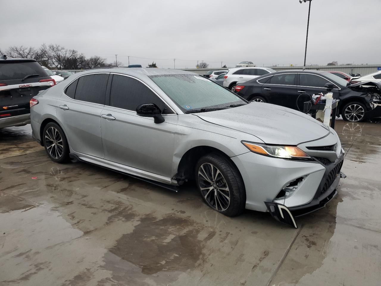 2020 TOYOTA CAMRY SE - Image 4