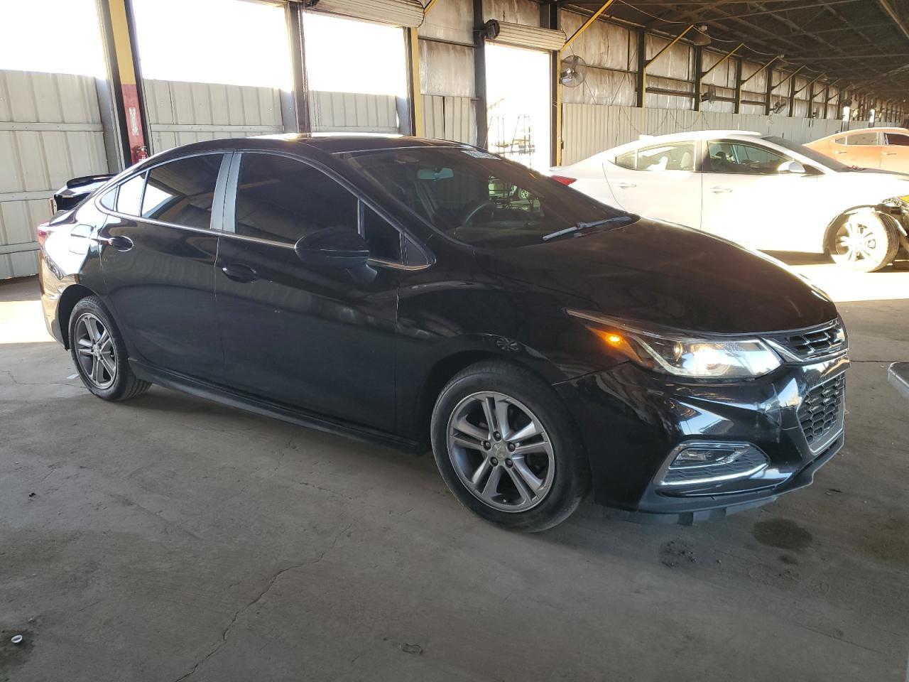 2017 CHEVROLET CRUZE LT - Image 4