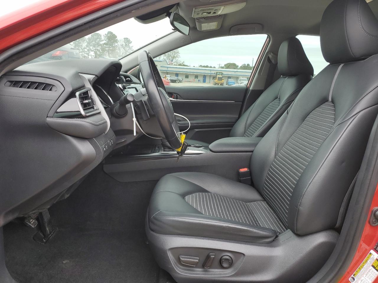 2019 TOYOTA CAMRY L - Фото 7