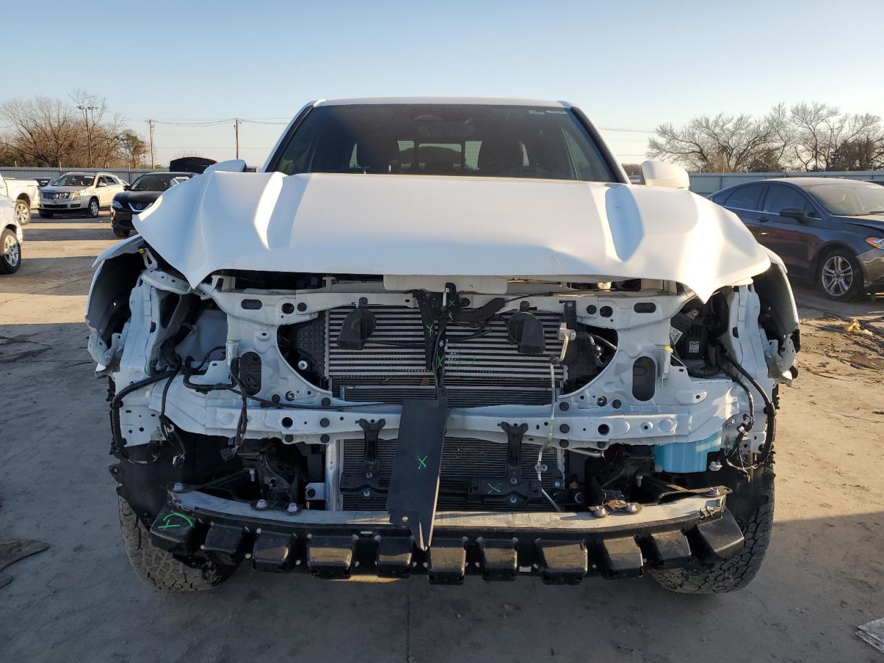 2024 TOYOTA TACOMA DOU - Фото 5