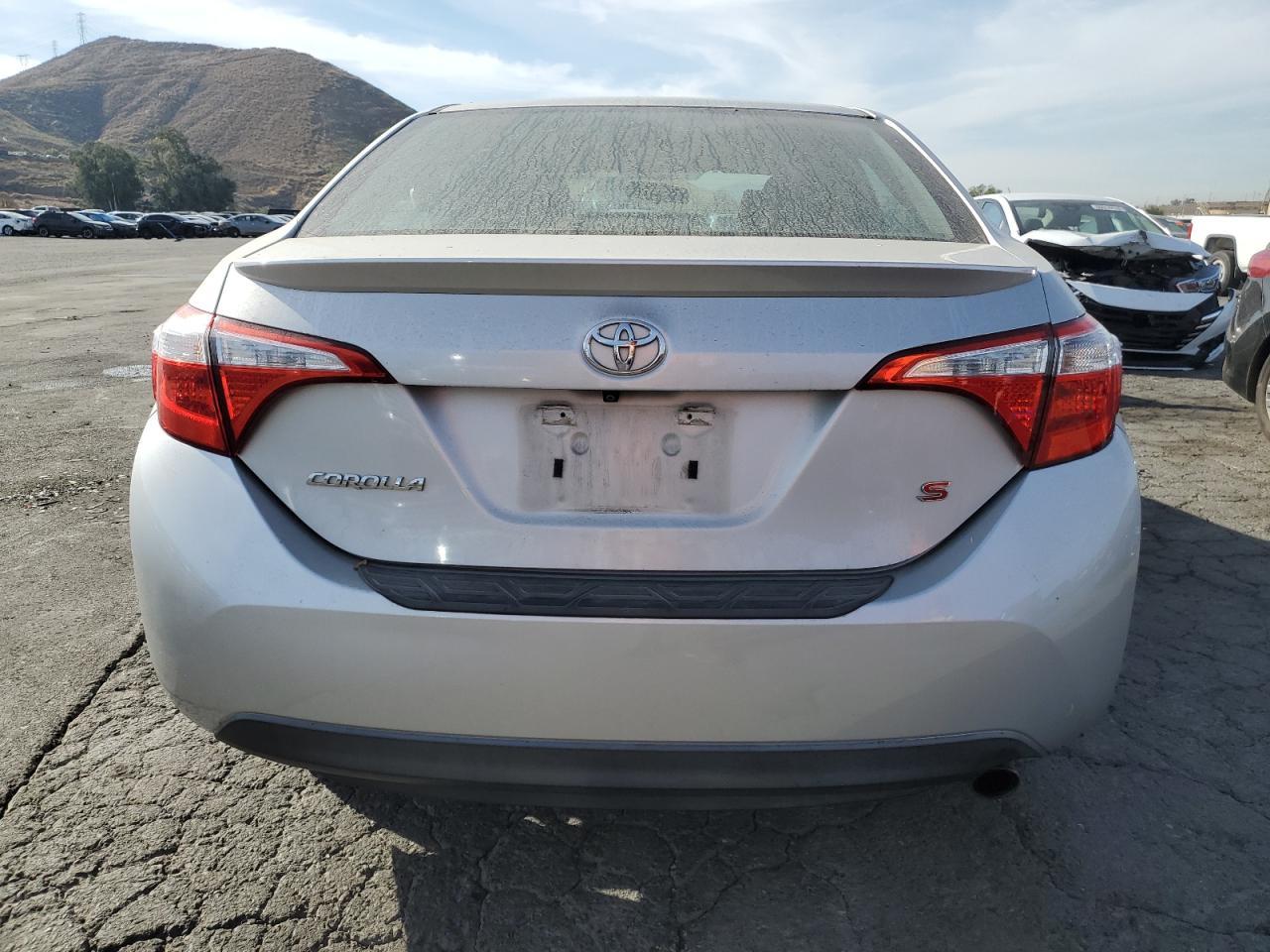 2015 TOYOTA COROLLA L - Image 6