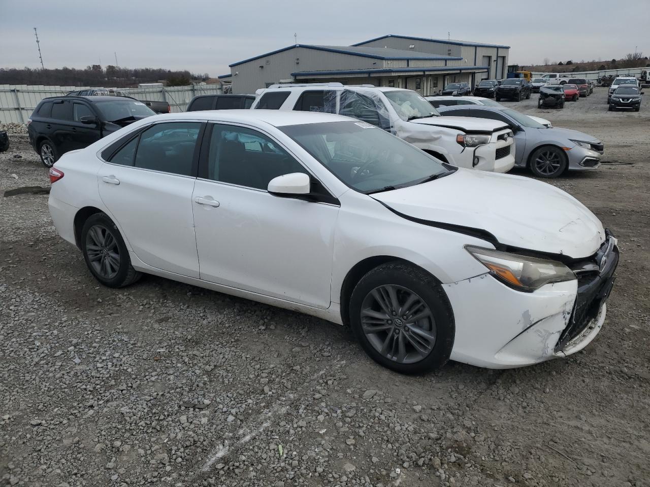 2017 TOYOTA CAMRY LE - Фото 4