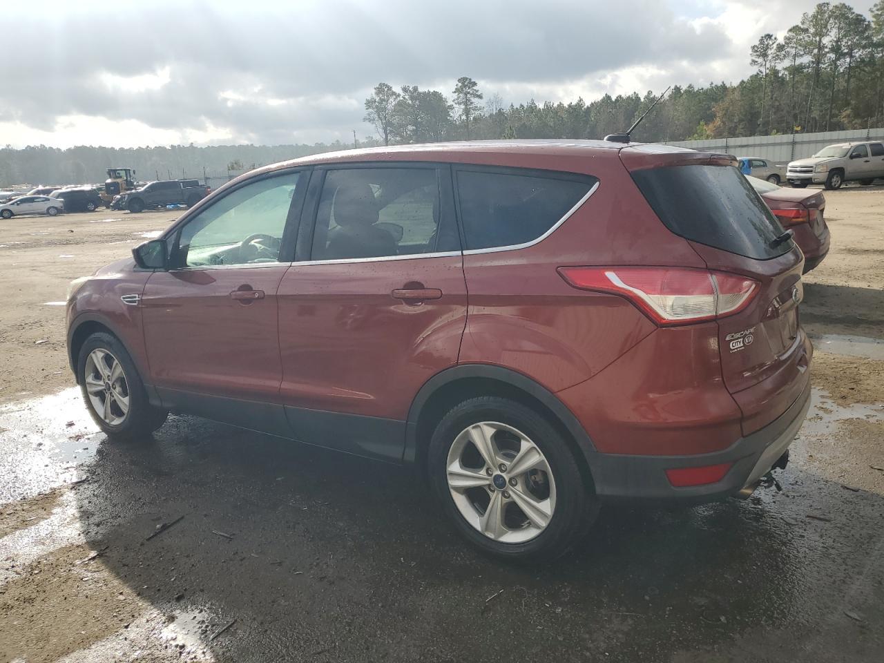 2015 FORD ESCAPE SE - Image 2