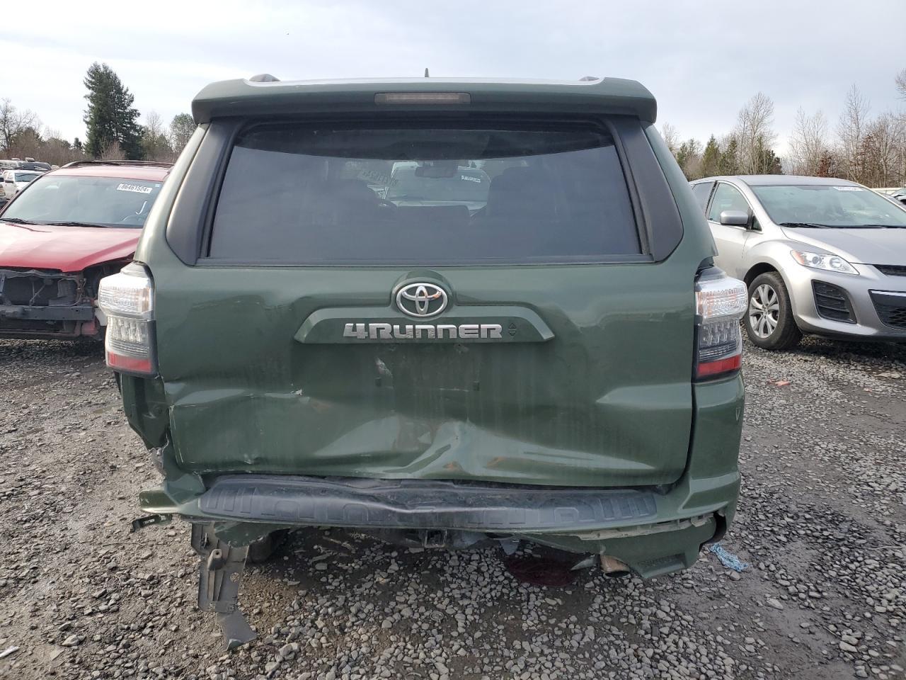 2022 TOYOTA 4RUNNER SR - Фото 6