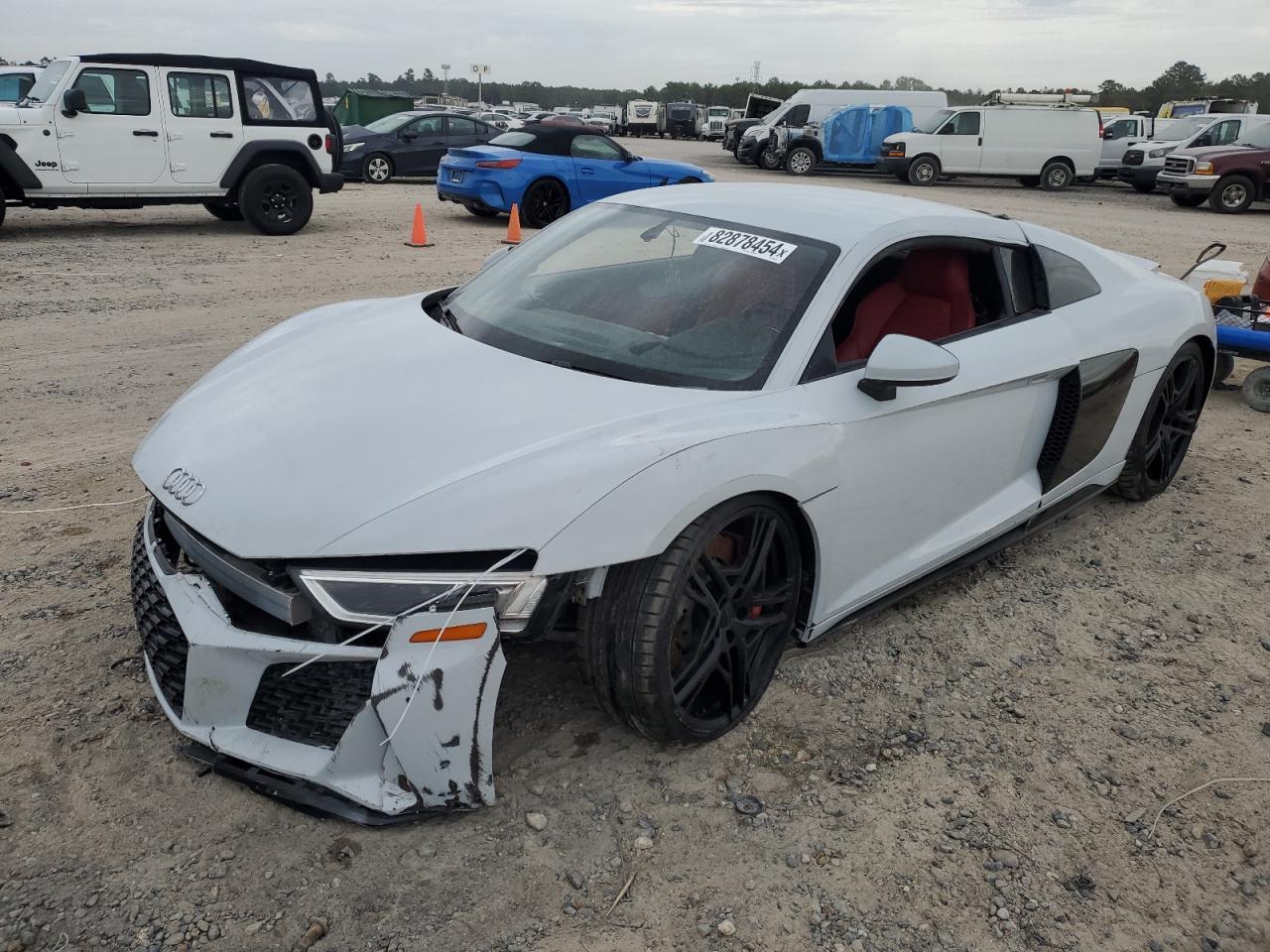 2022 AUDI R8