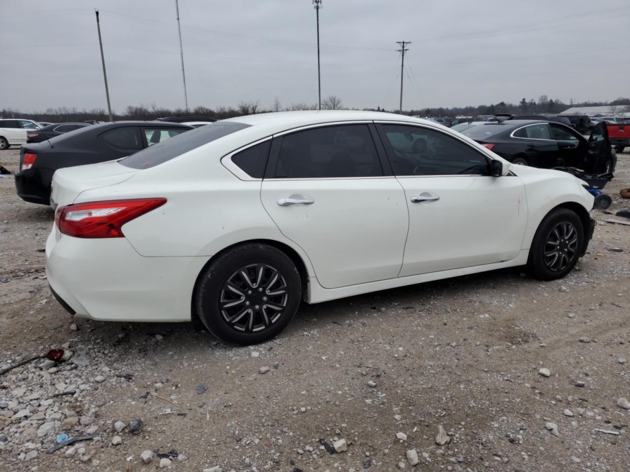 2017 NISSAN ALTIMA 2.5 - Фото 3