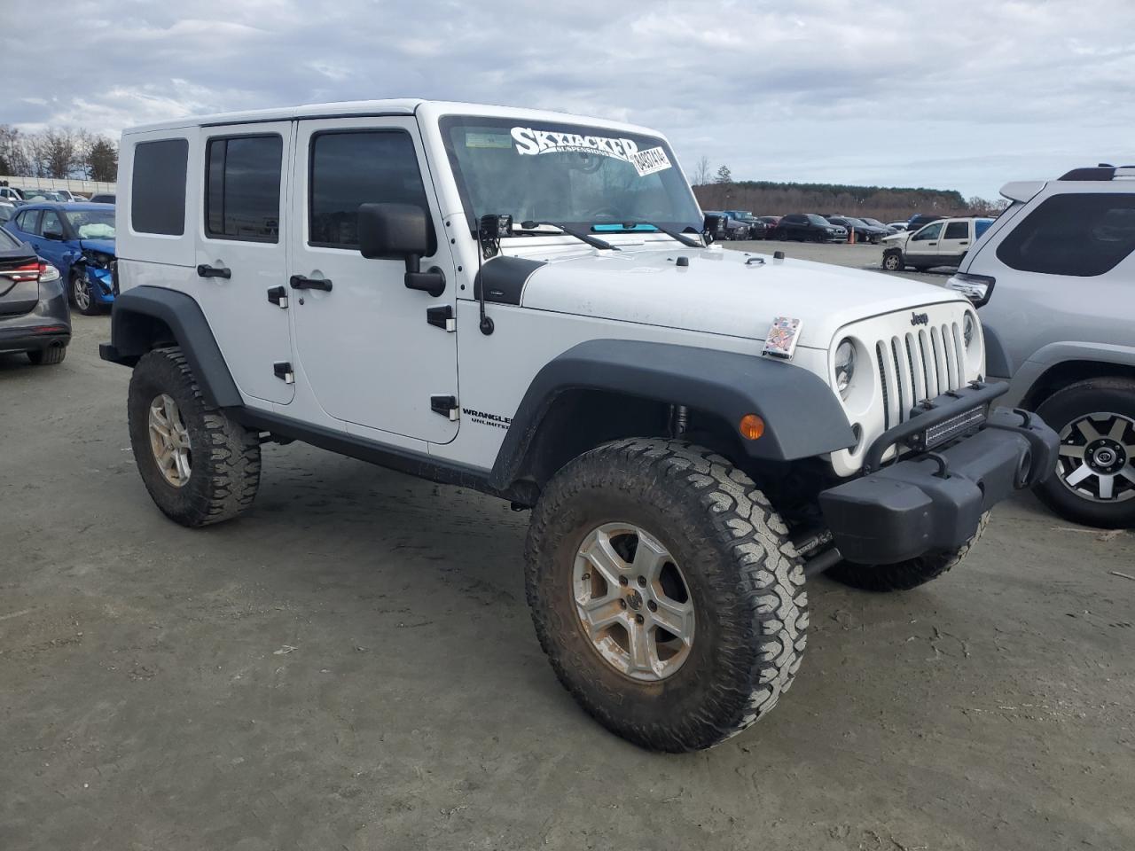 2014 JEEP WRANGLER U - Image 4