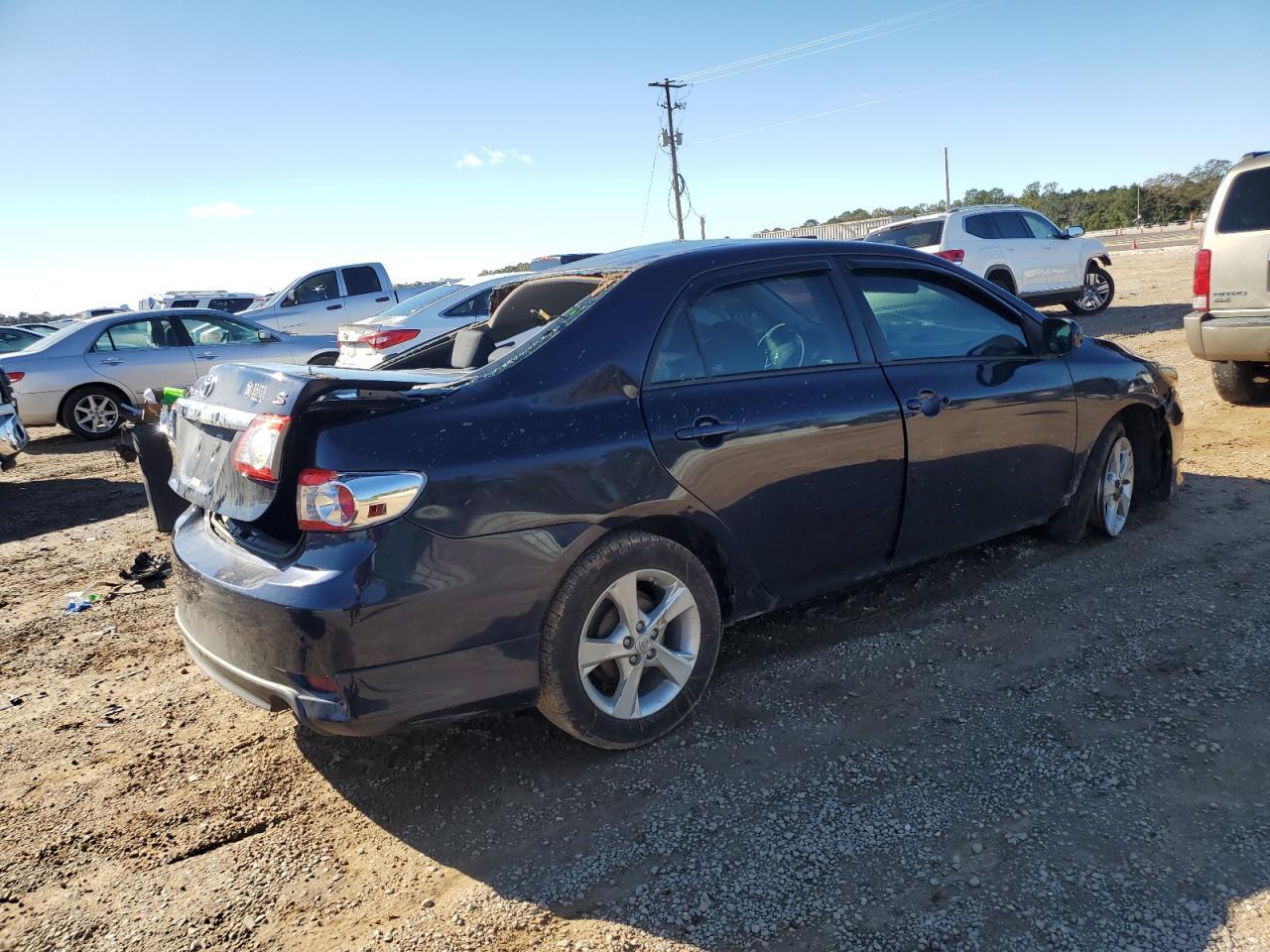 2013 TOYOTA COROLLA BA - Image 3