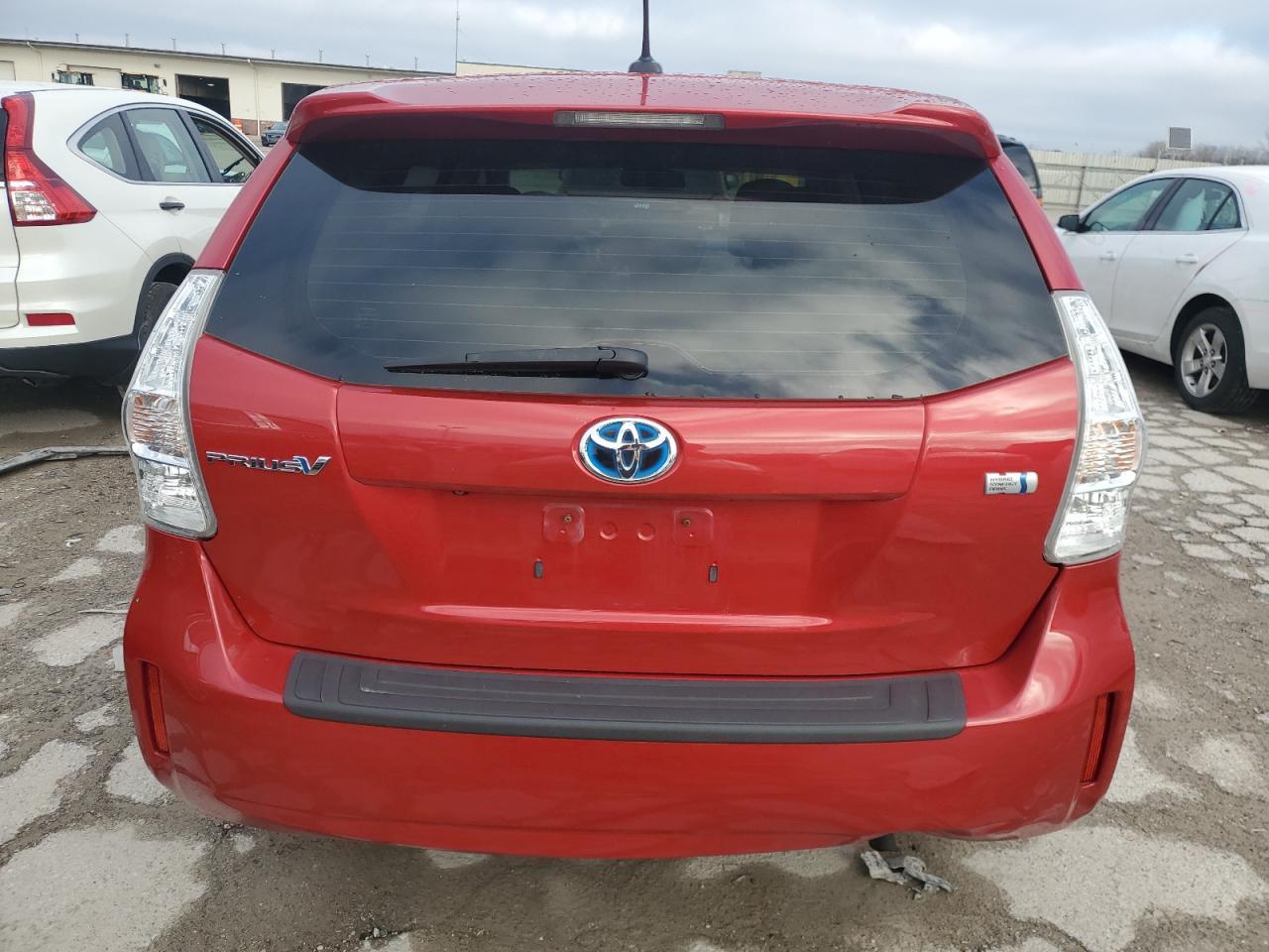 2013 TOYOTA PRIUS V - Фото 6