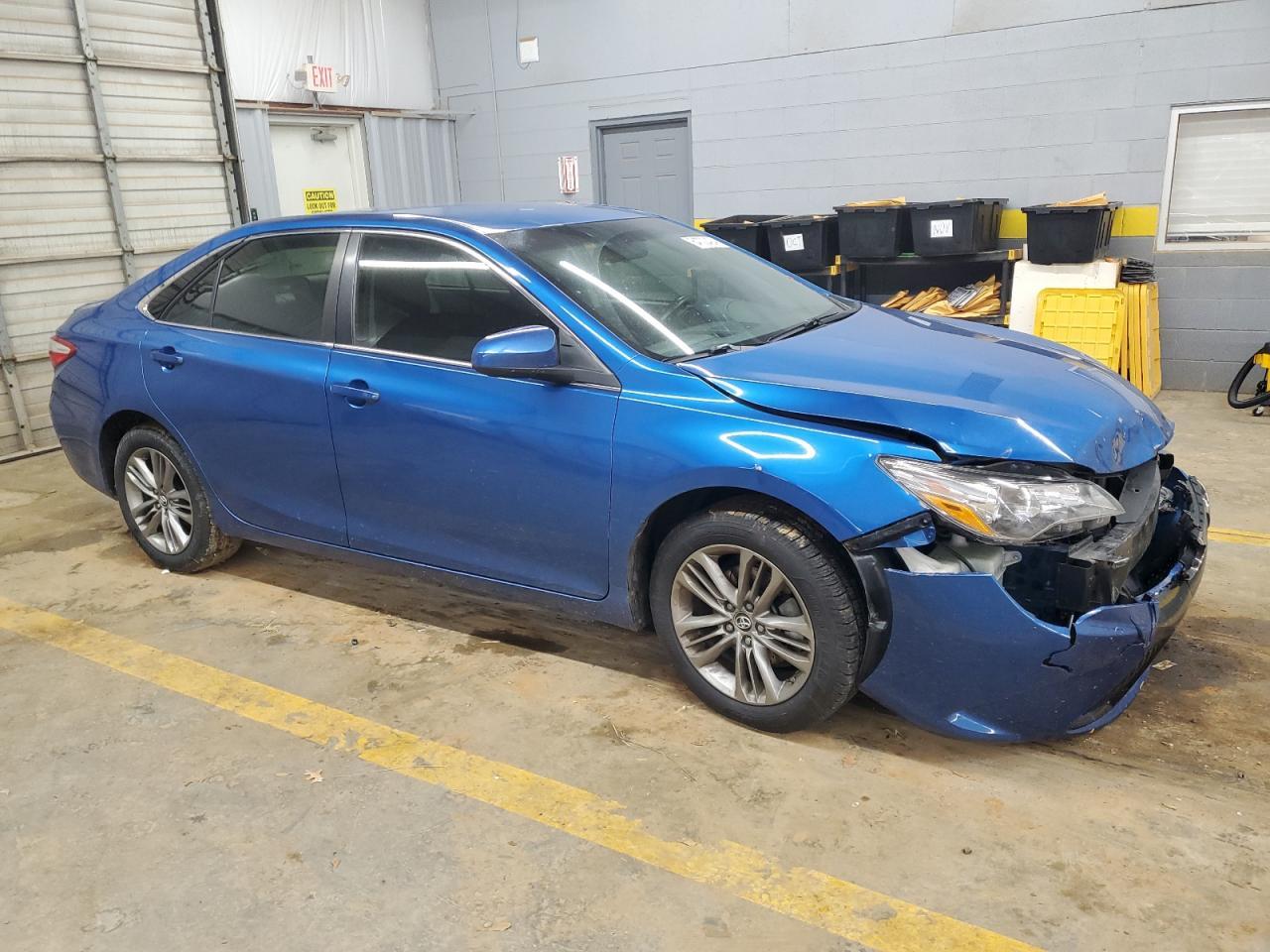2017 TOYOTA CAMRY LE - Image 4