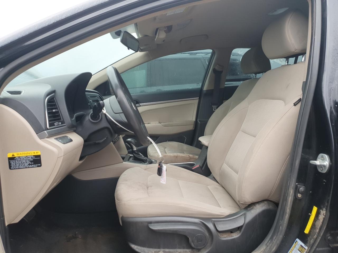 2017 HYUNDAI ELANTRA SE - Фото 7