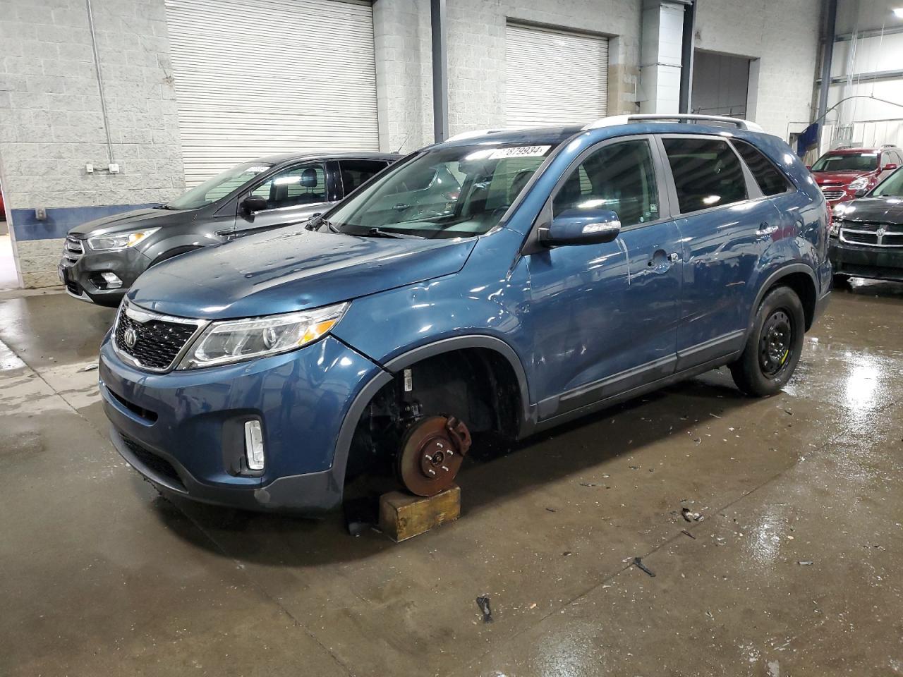 2015 KIA SORENTO LX