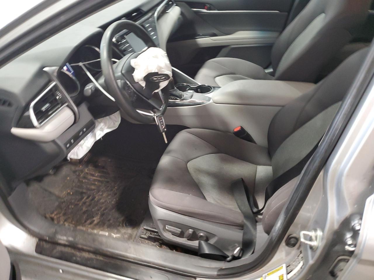 2018 TOYOTA CAMRY L - Фото 7