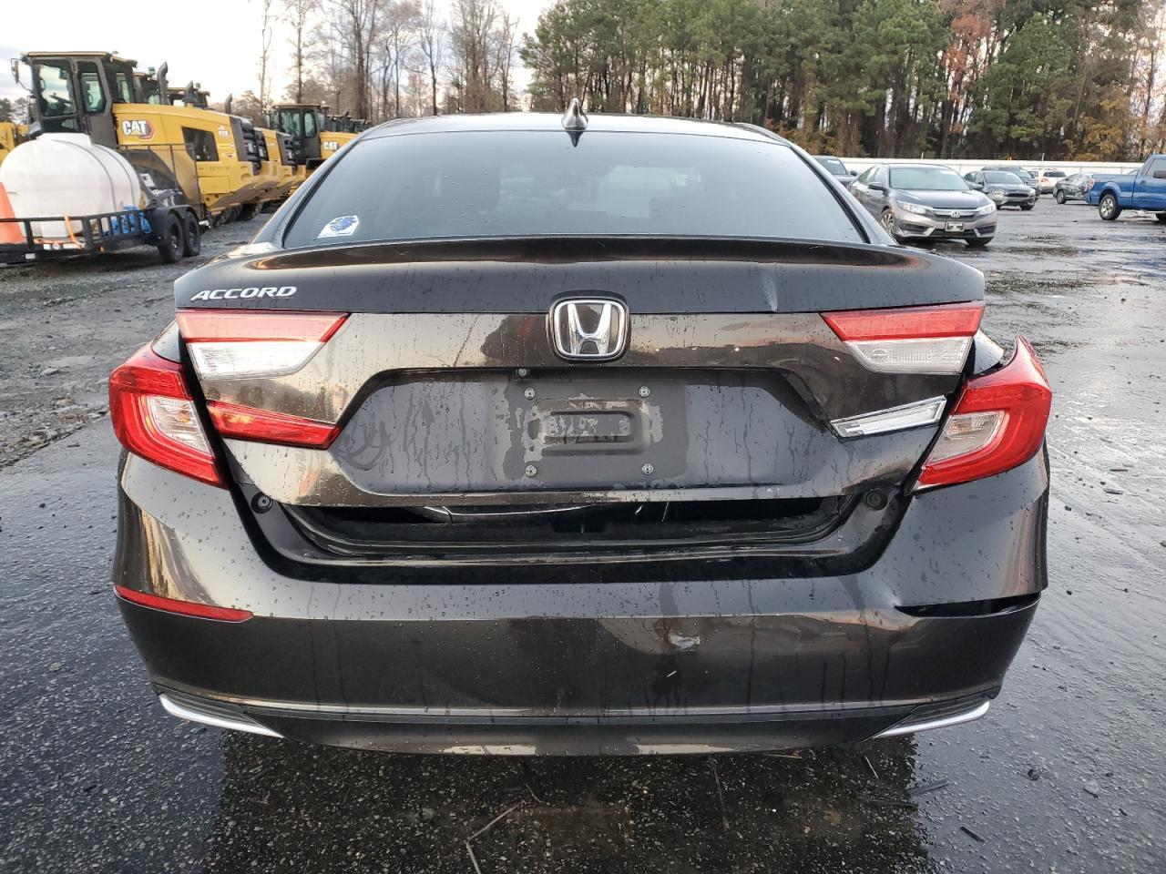 2018 HONDA ACCORD LX - Фото 6