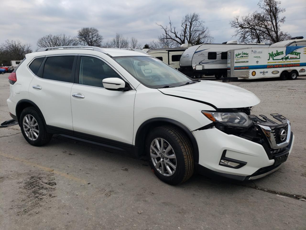 2017 NISSAN ROGUE S - Image 4