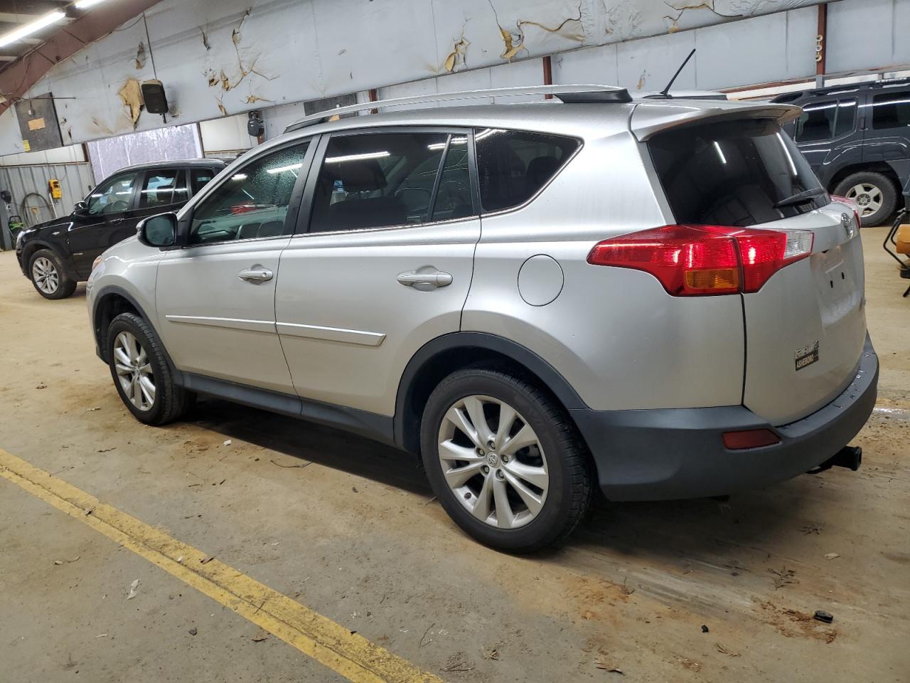 2015 TOYOTA RAV4 LIMIT - Фото 2