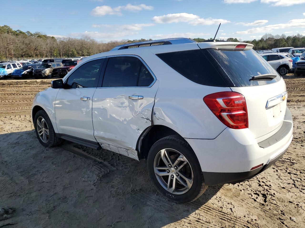 2016 CHEVROLET EQUINOX LT - Image 2