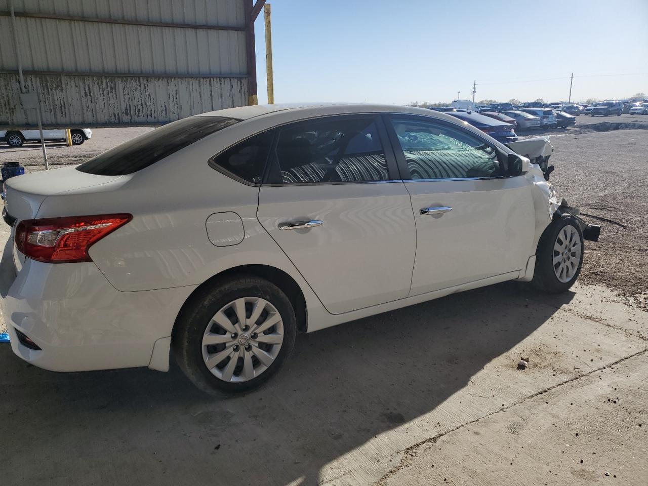 2018 NISSAN SENTRA S - Фото 3