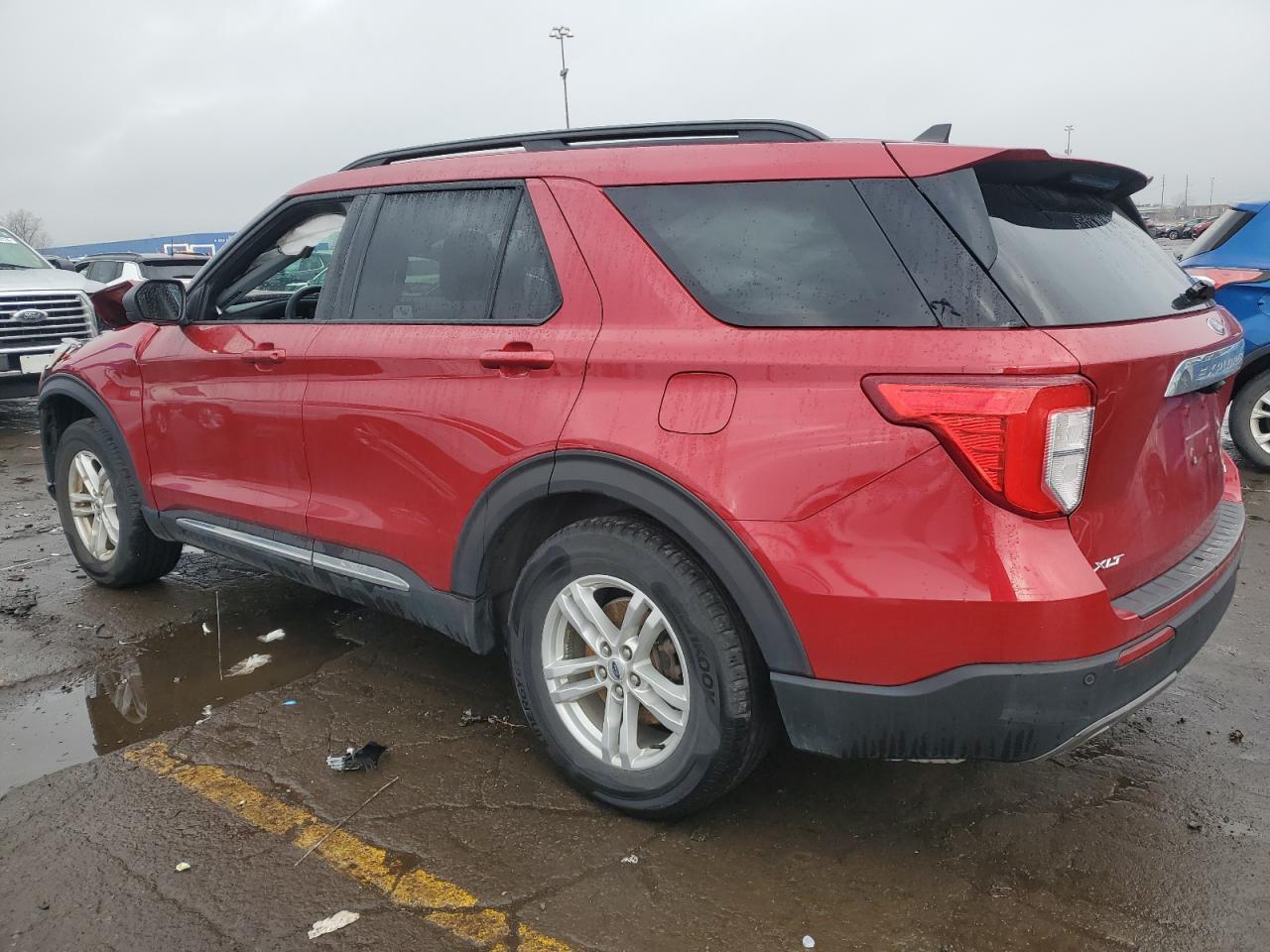 2022 FORD EXPLORER X - Image 2