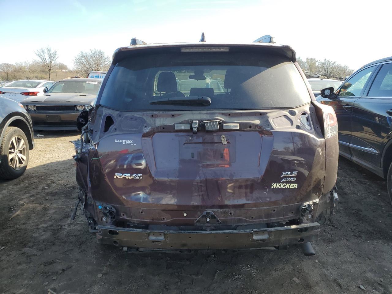 2017 TOYOTA RAV4 XLE - Image 6