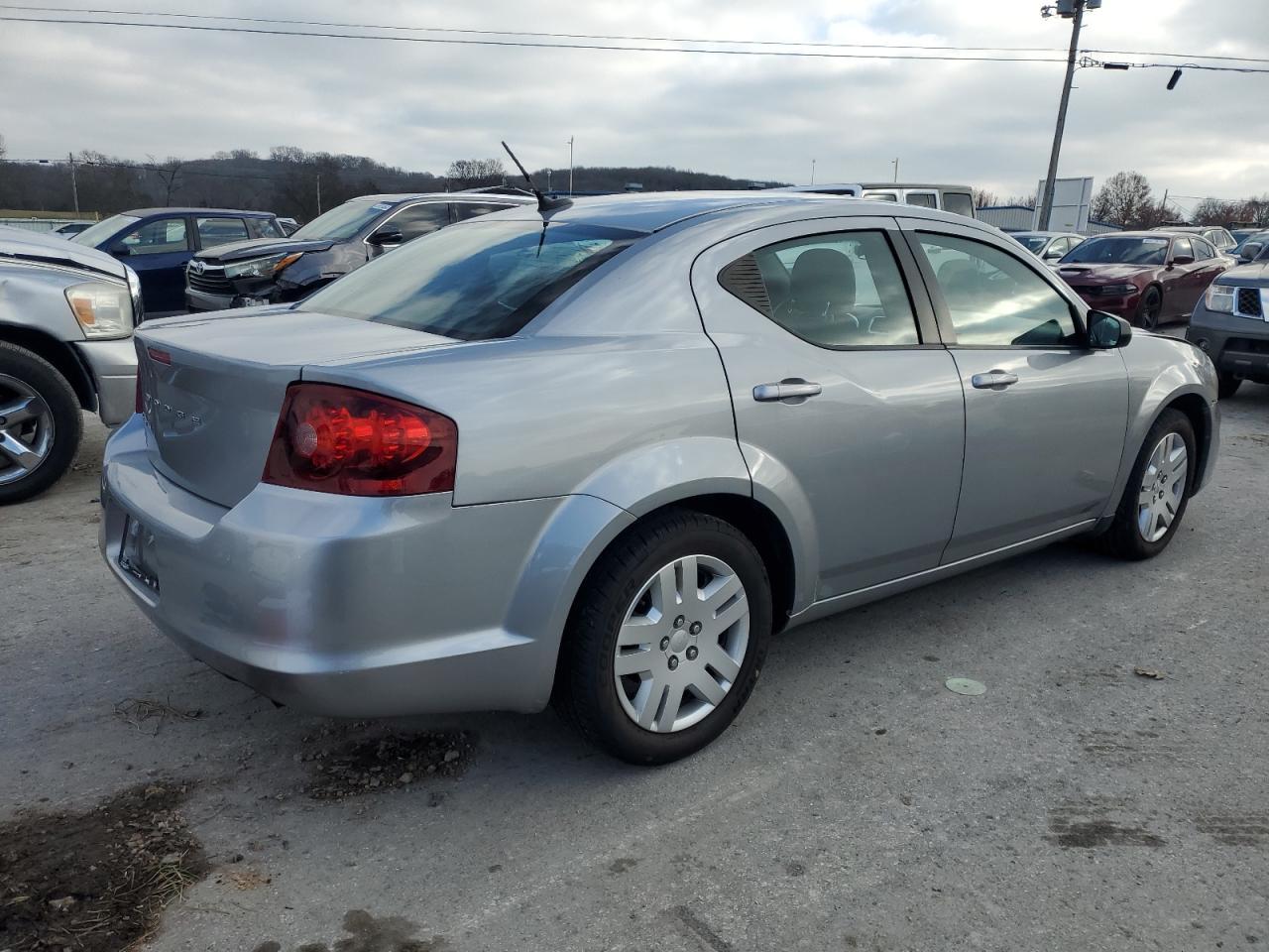2014 DODGE AVENGER SE - Image 3
