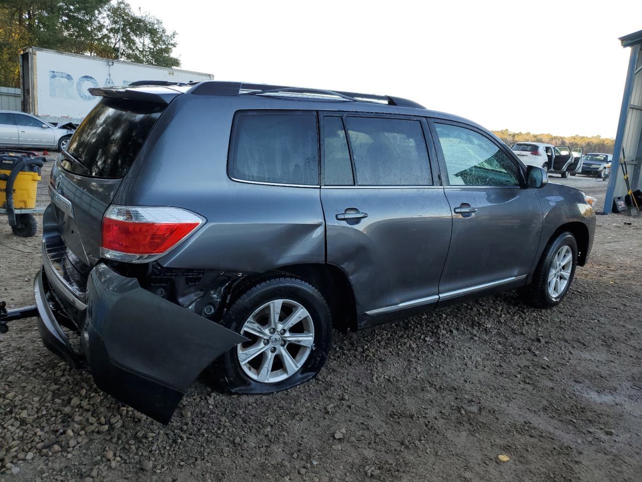 2011 TOYOTA HIGHLANDER - Фото 3