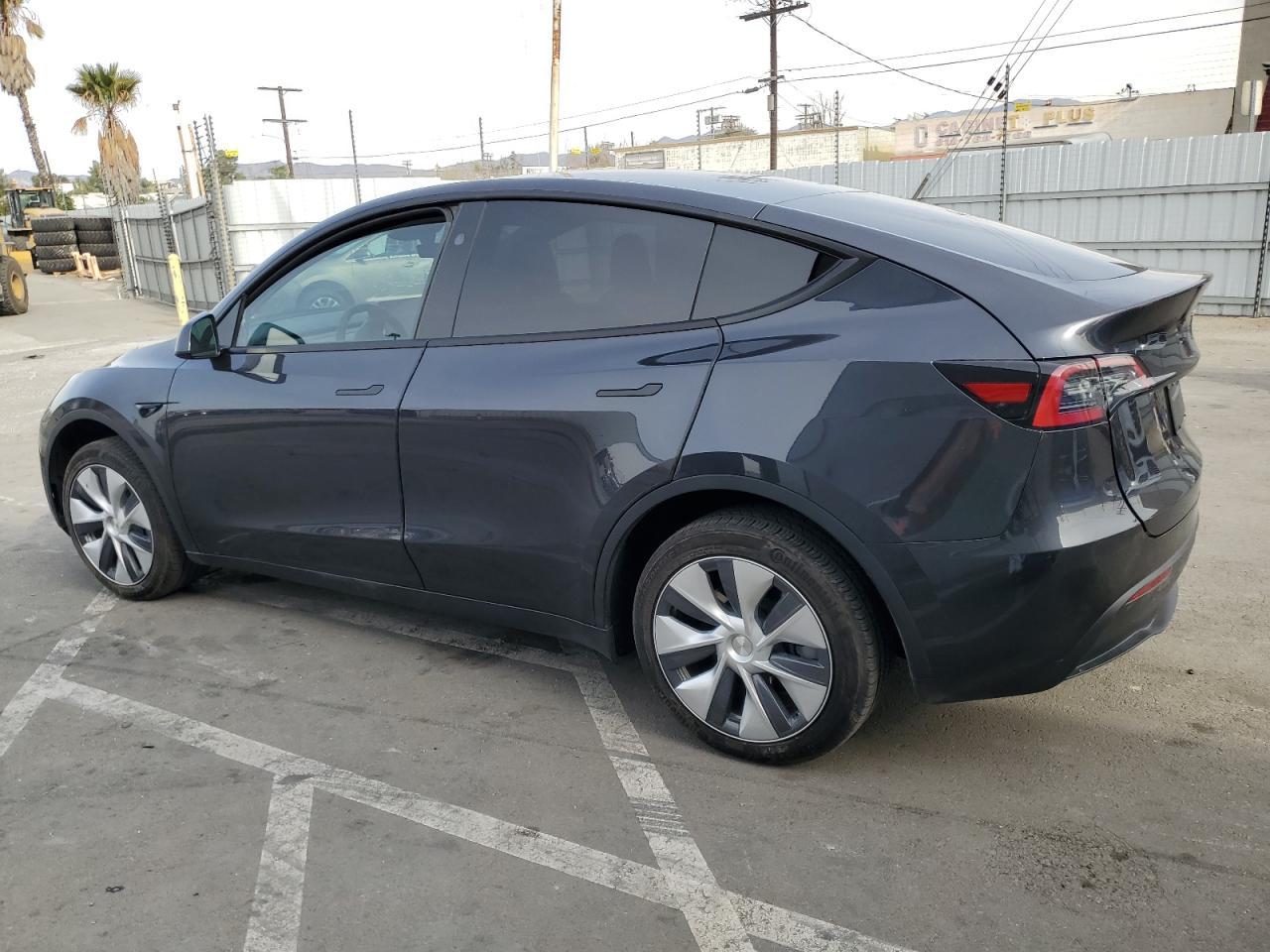 2024 TESLA MODEL Y - Image 2