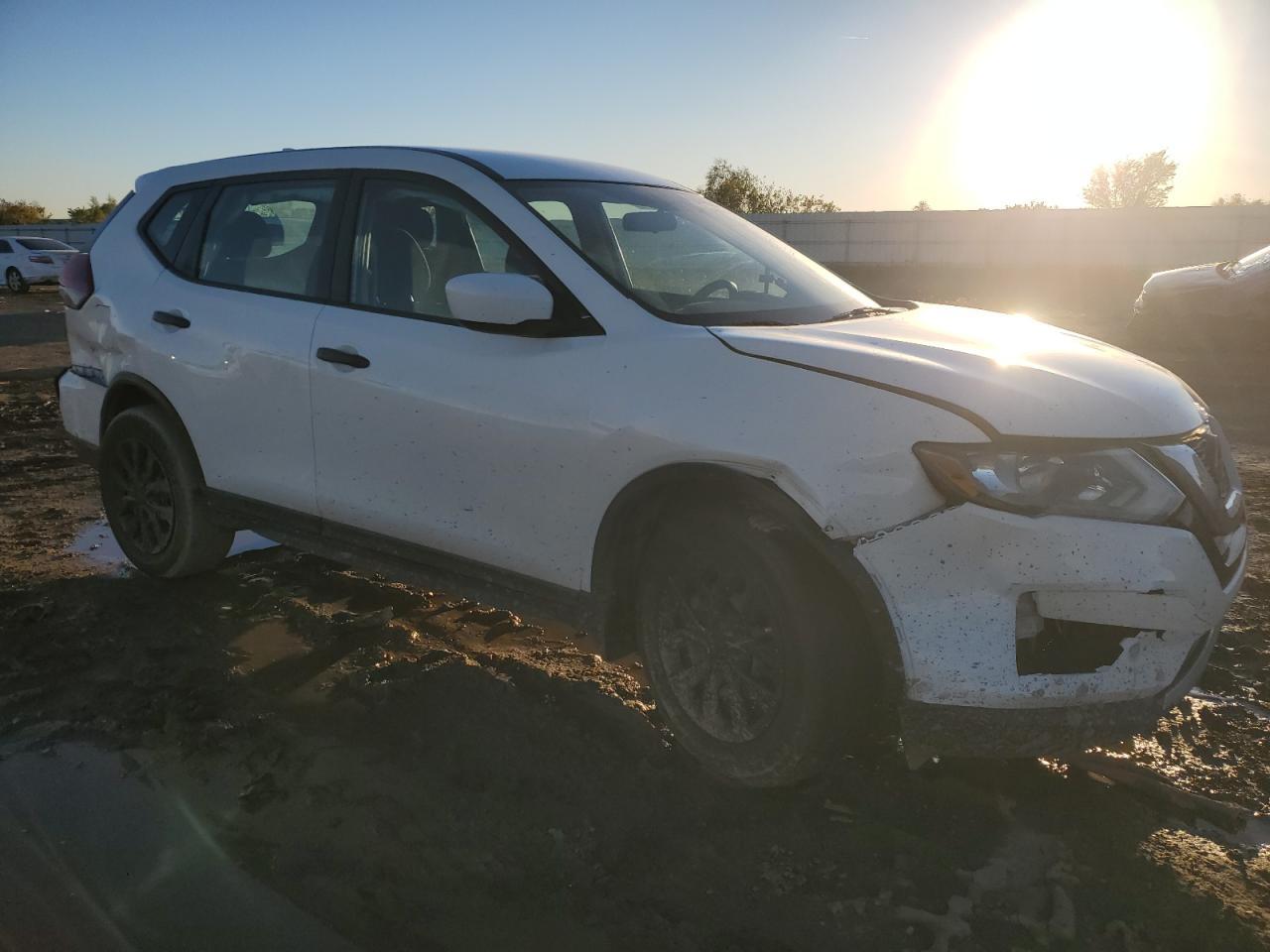 2018 NISSAN ROGUE S - Фото 4