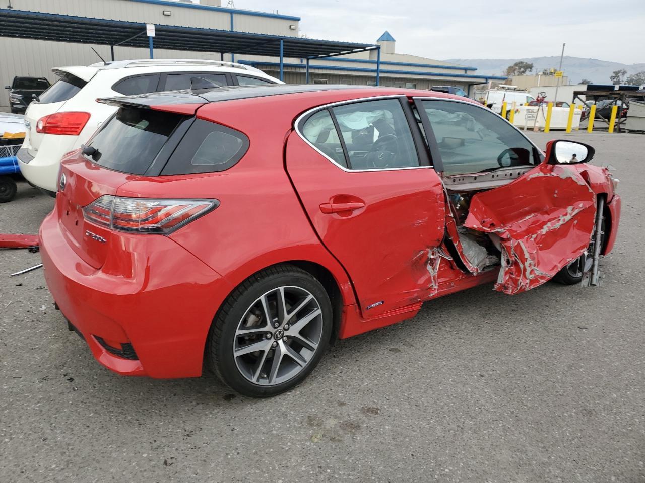 2016 LEXUS CT 200 - Фото 3