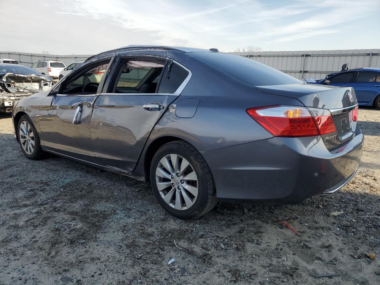 2015 HONDA ACCORD EXL - Image 2