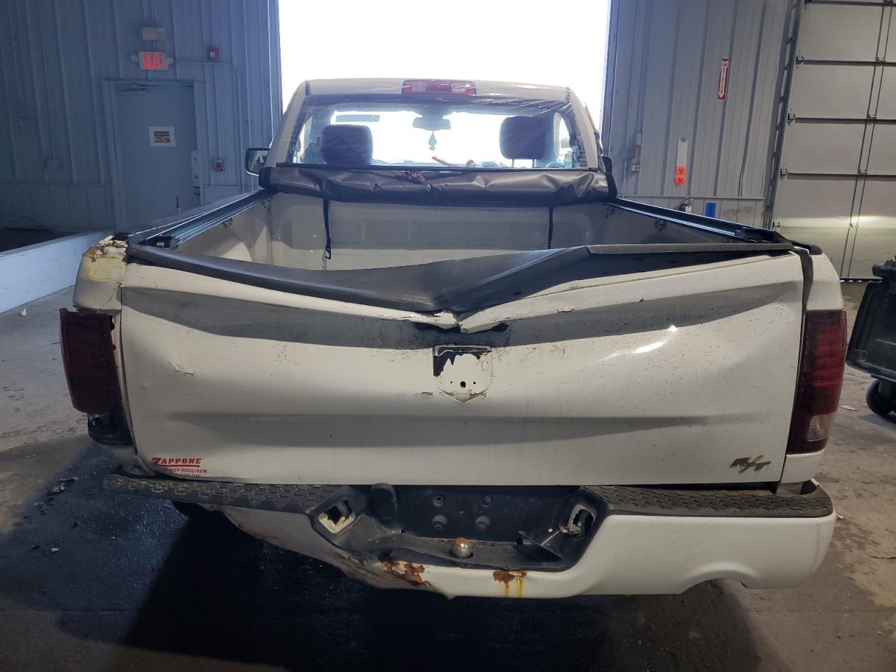 2014 RAM 1500 SPORT - Фото 6