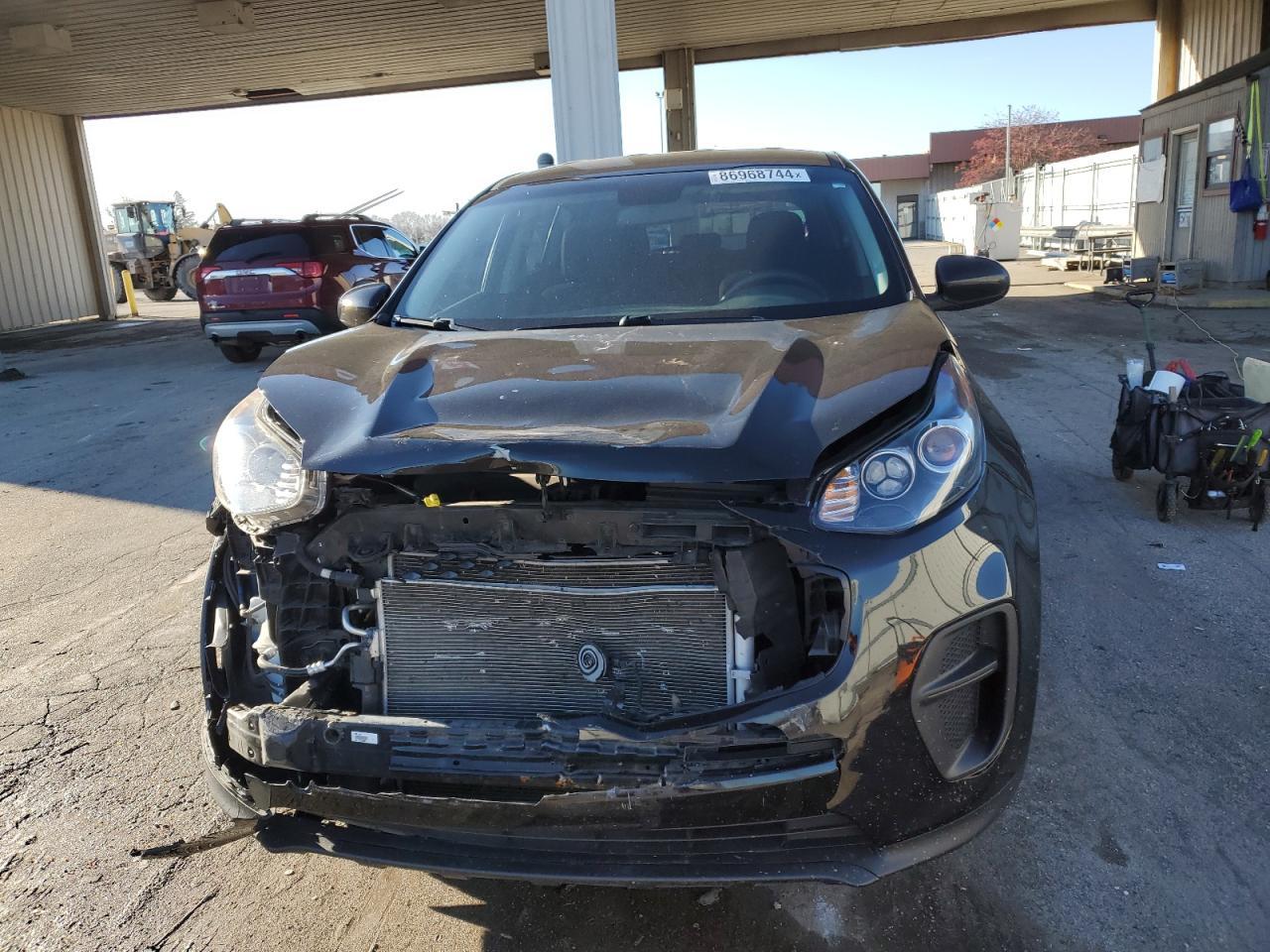 2017 KIA SPORTAGE L - Image 5