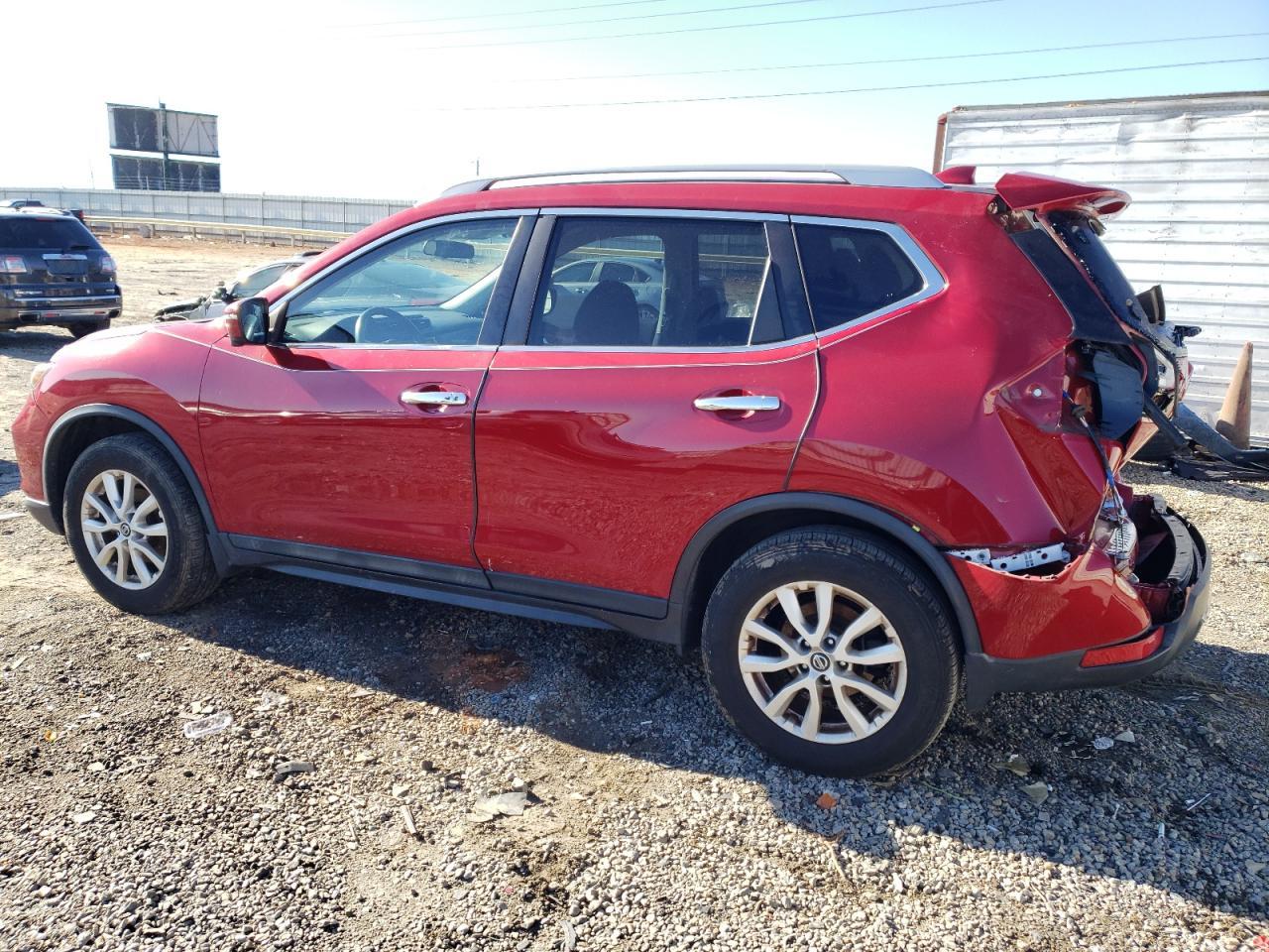 2017 NISSAN ROGUE SV - Image 2
