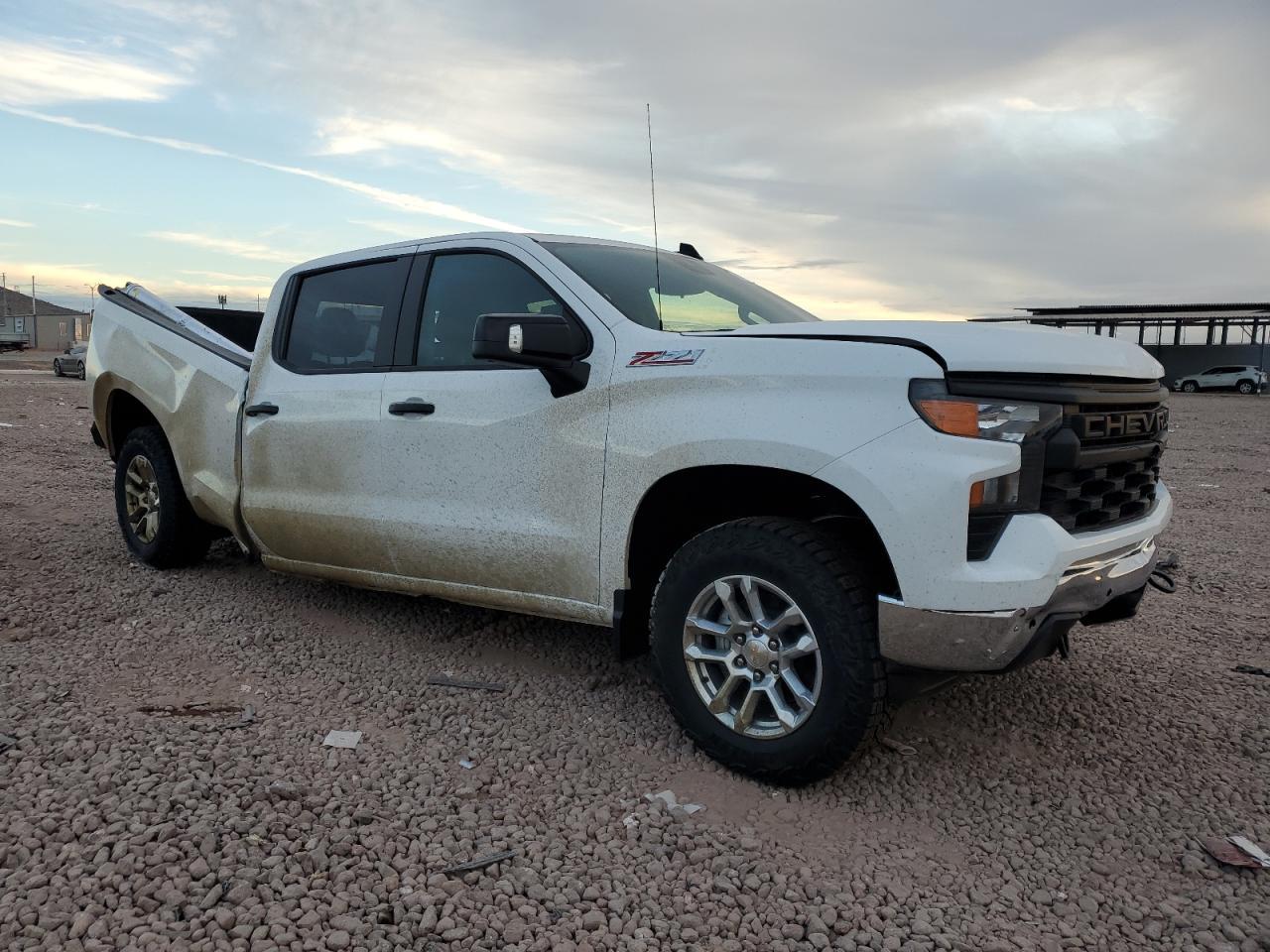 2024 CHEVROLET SILVERADO - Image 4