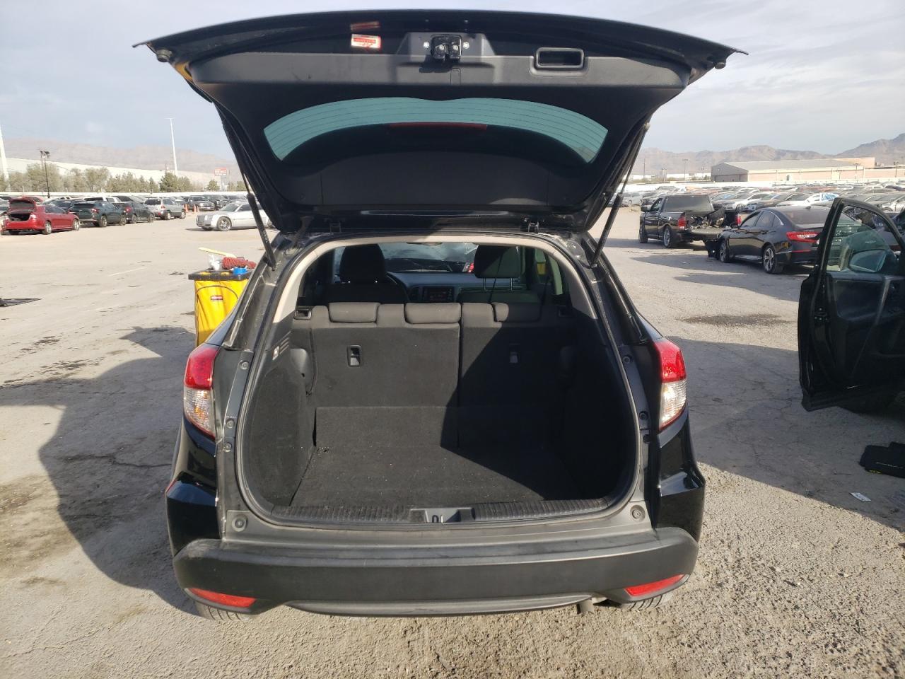 2021 HONDA HR-V LX - Image 6