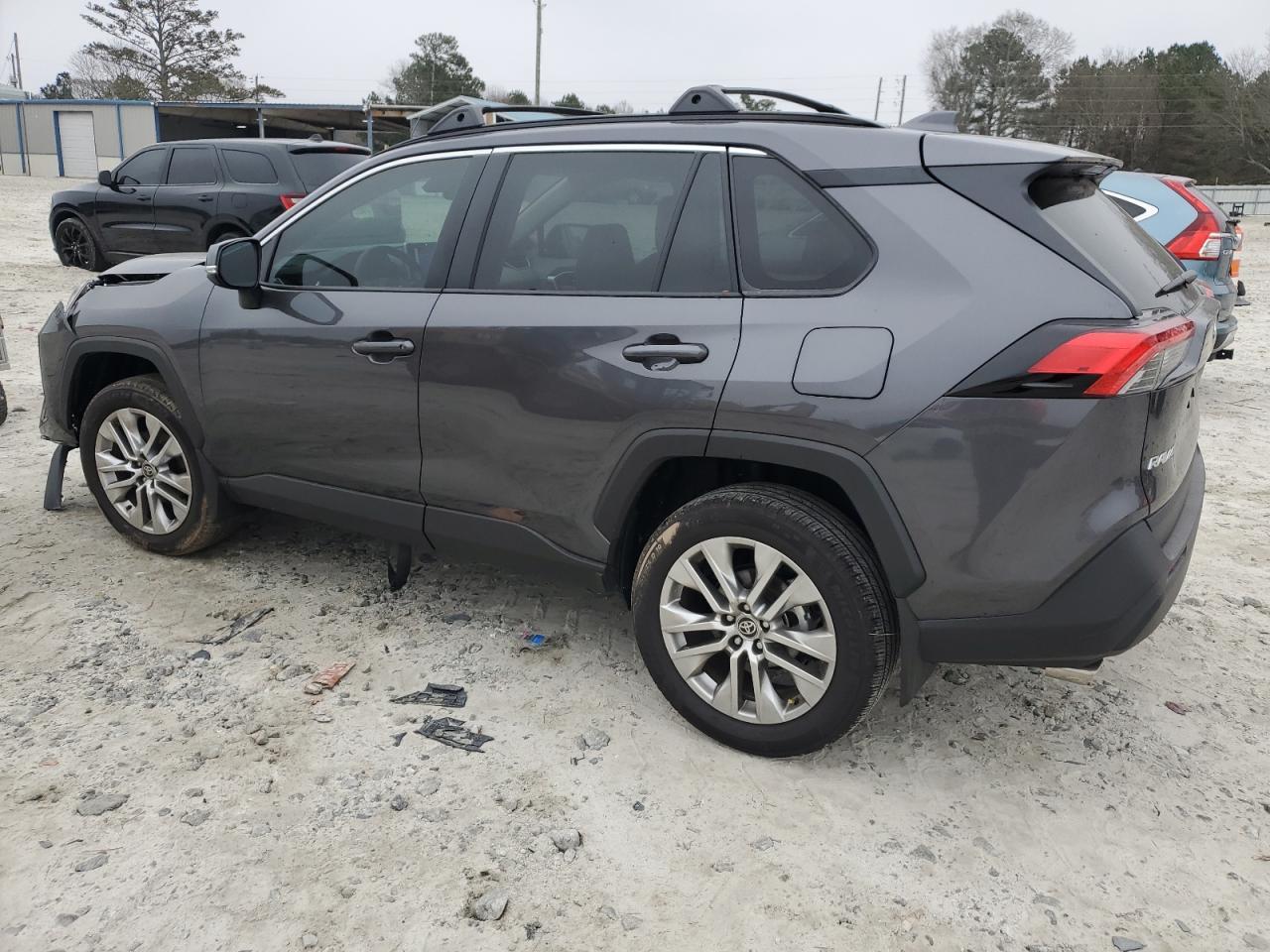 2024 TOYOTA RAV4 XLE P - Image 2