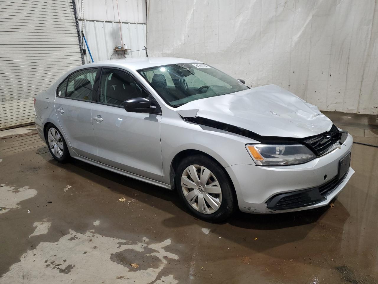 2013 VOLKSWAGEN JETTA BASE - Image 4