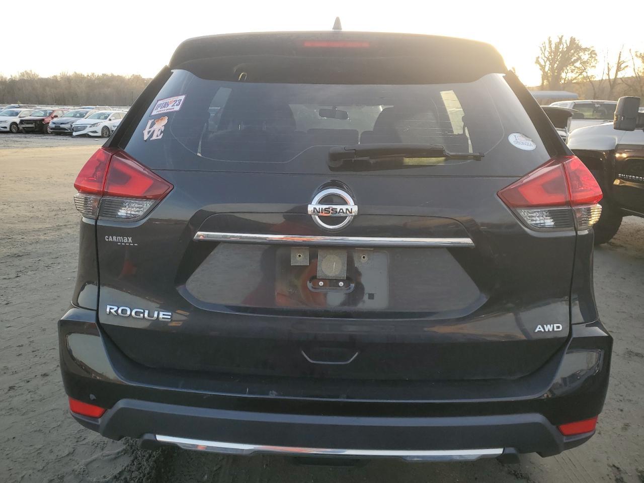 2018 NISSAN ROGUE S - Фото 6