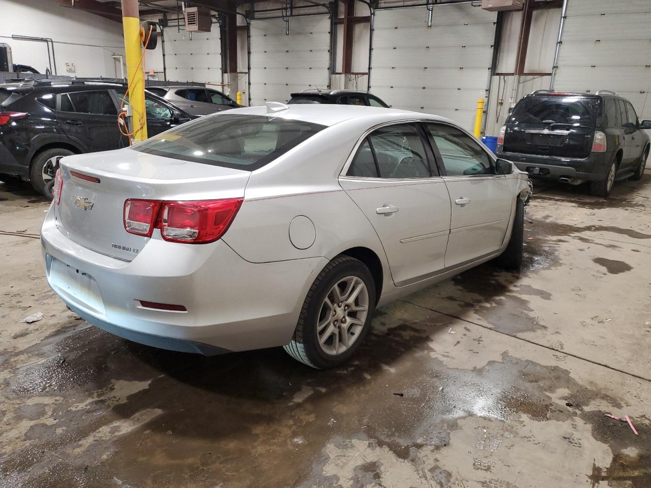 2015 CHEVROLET MALIBU 1LT - Фото 3