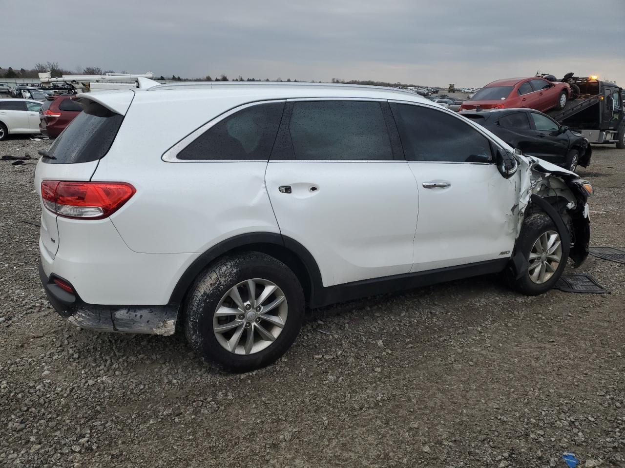 2017 KIA SORENTO LX - Фото 3