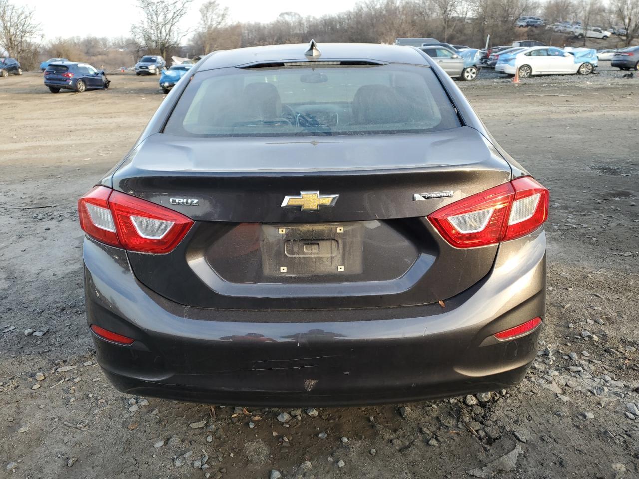 2017 CHEVROLET CRUZE PREM - Фото 6